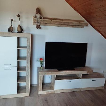 Ferienwohnung Zur Schoenen Aussicht บูเคน ภายนอก รูปภาพ